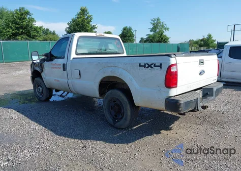 2015 Ford F-250 Xl z USA, uszkodzony, nr VIN 1FTBF2B62FEC81475